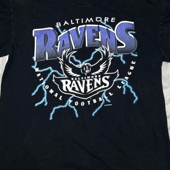 Vintage Baltimore Ravens T-Shirt 1996 NFL Lightning - Picture 2 of 3